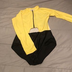 Color block rash guard